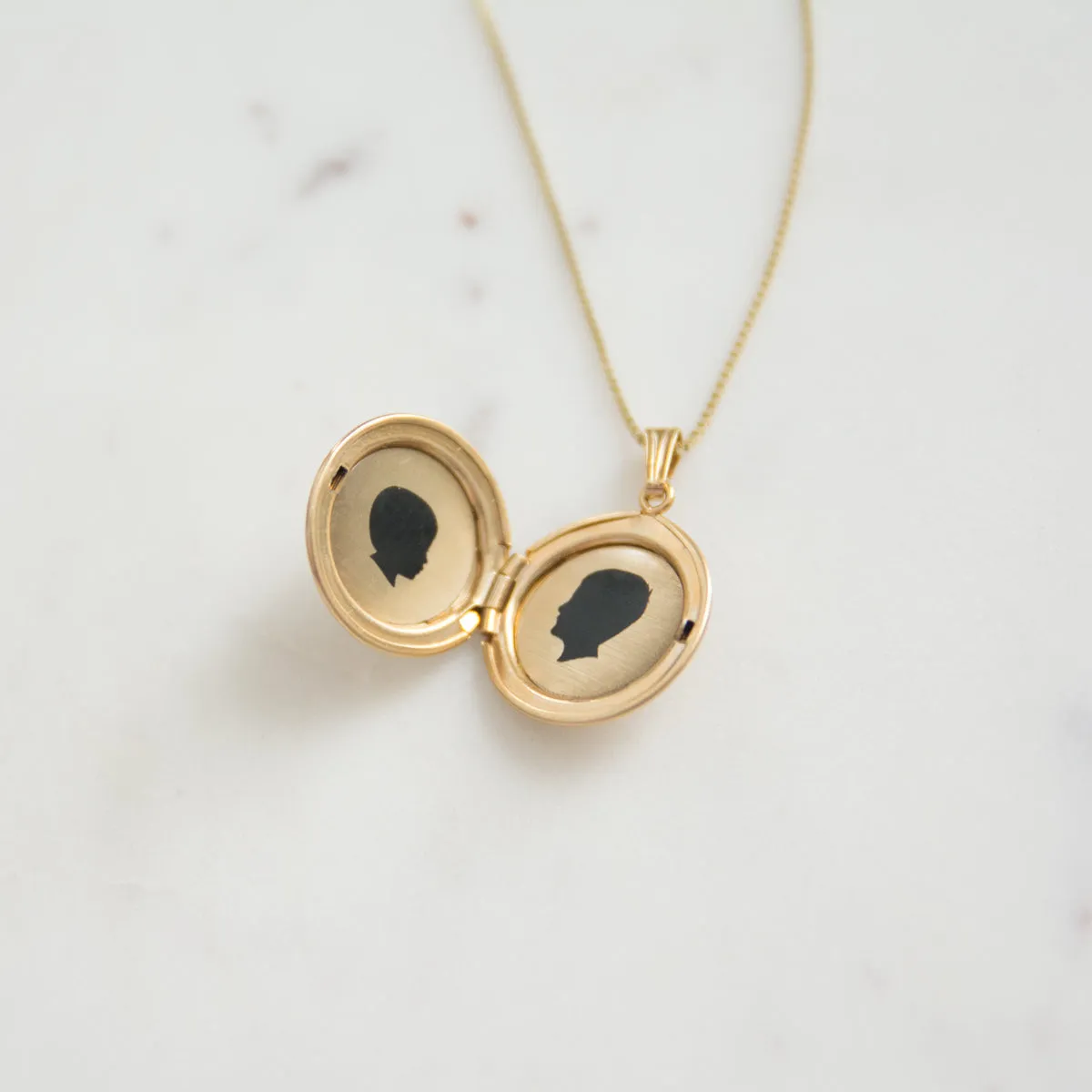 14k Yellow Gold Medium Silhouette Locket