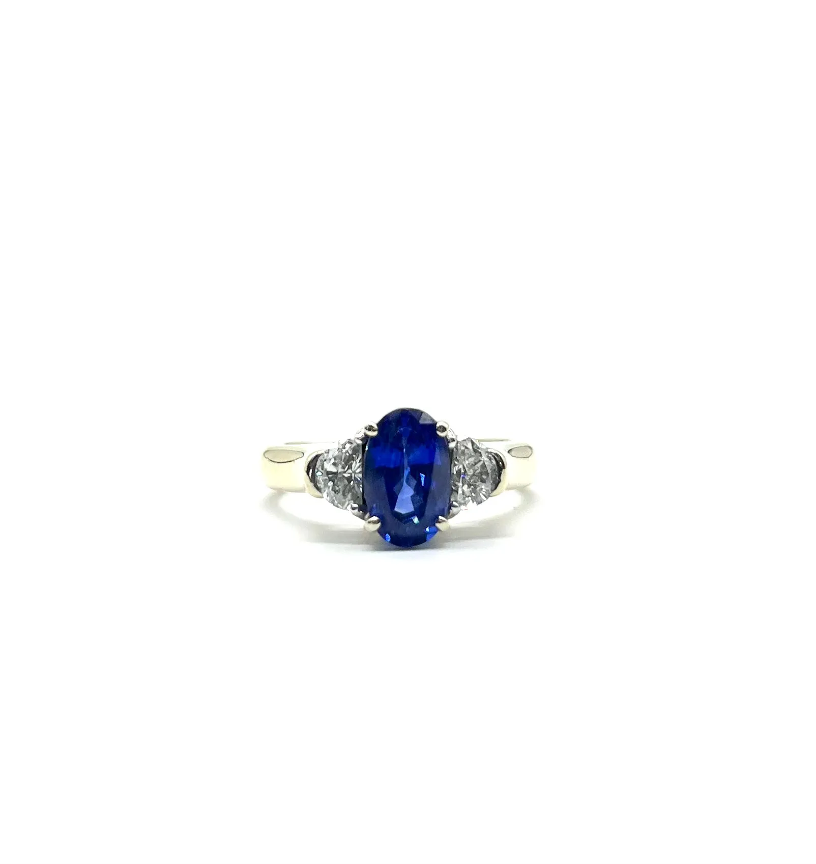 18k White Gold Sapphire and Diamond Ring