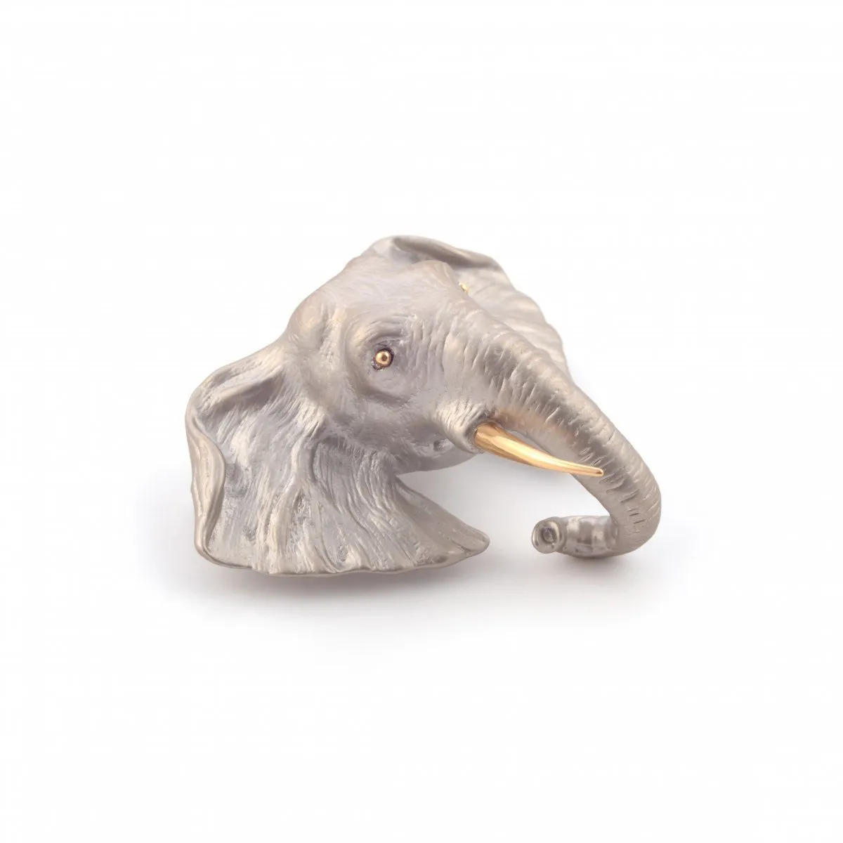 Elephant head brooch by Bill Skinner