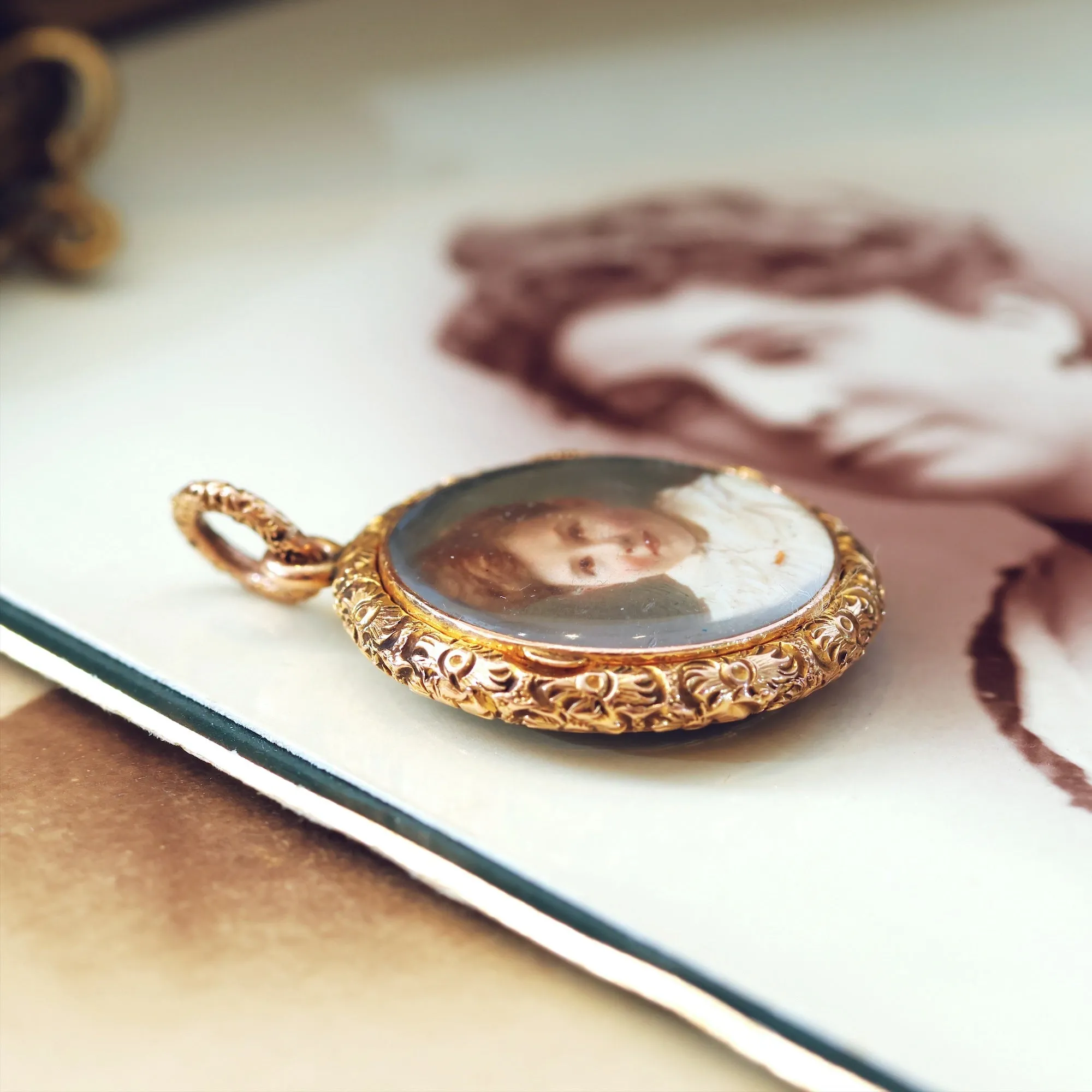 Fancy Rococo Styled Georgian Picture Locket