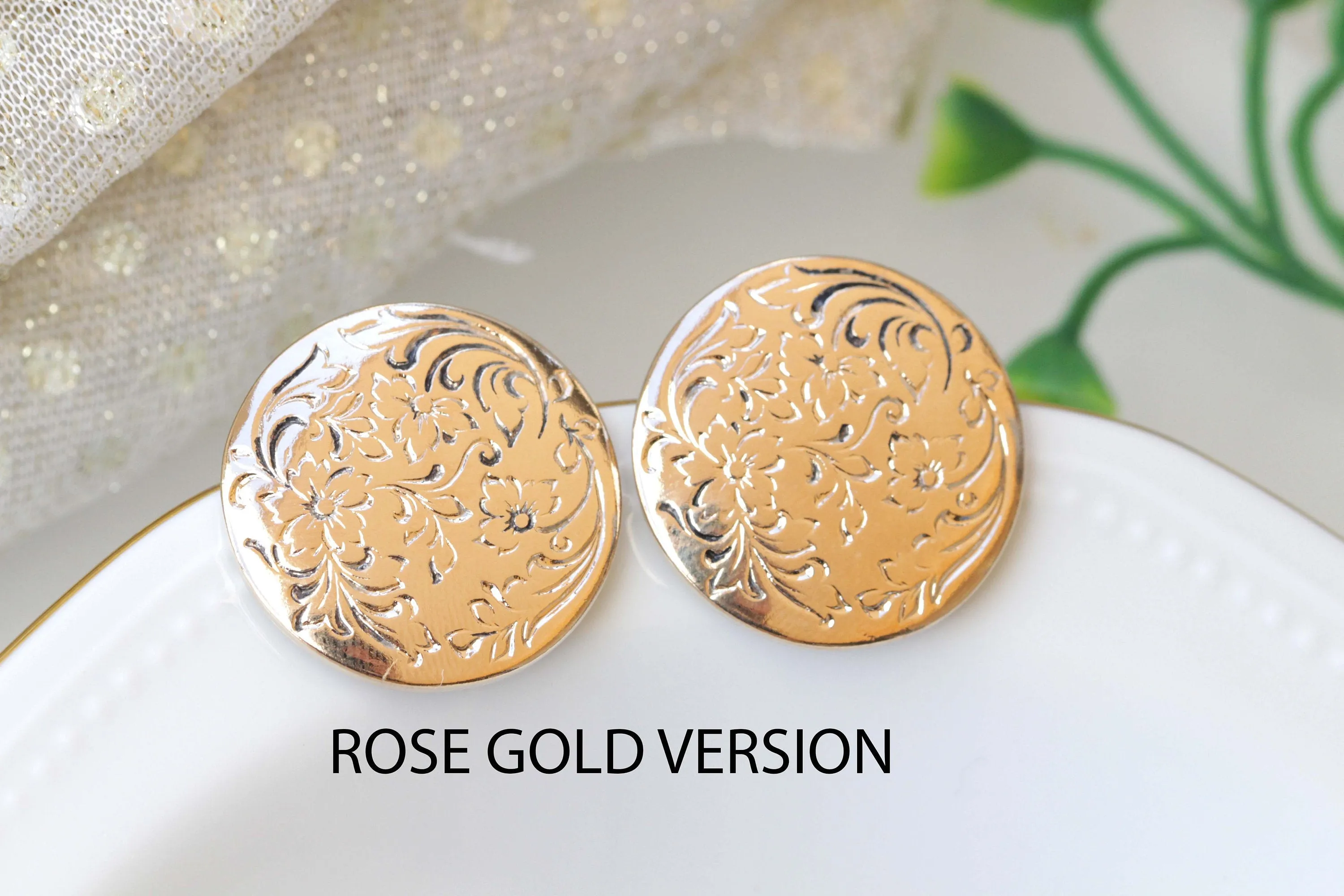 GOLD DISK EARRINGS