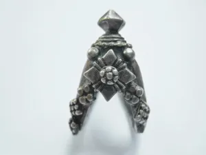 Indian Silver Ring, Vintage V Shaped Tribal Band