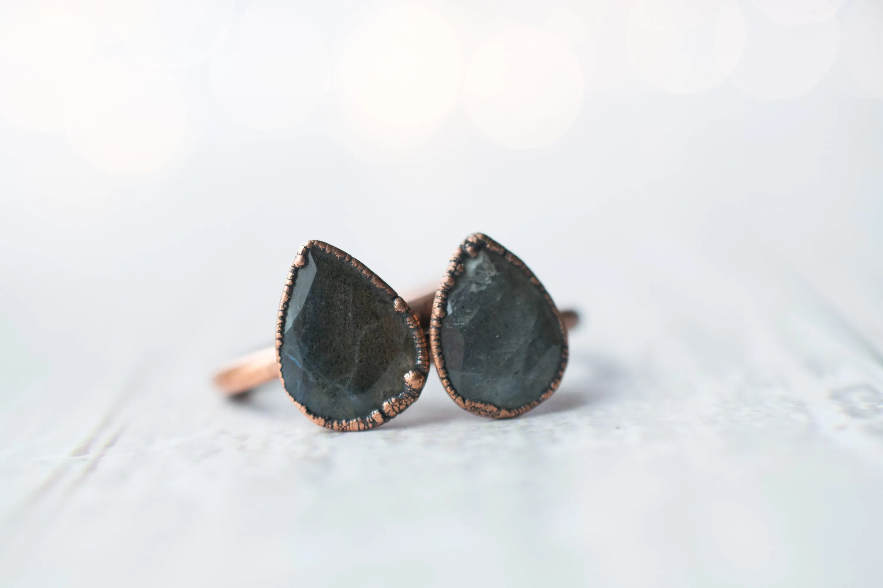 Labradorite feldspar ring | Organic stone stacking ring