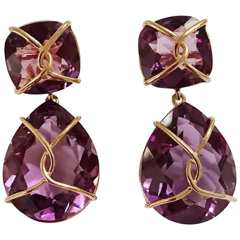 Large 18kt Yellow Gold Onyx Cushion and Pear shaped Drop Earrings with Twisted Gold Detail