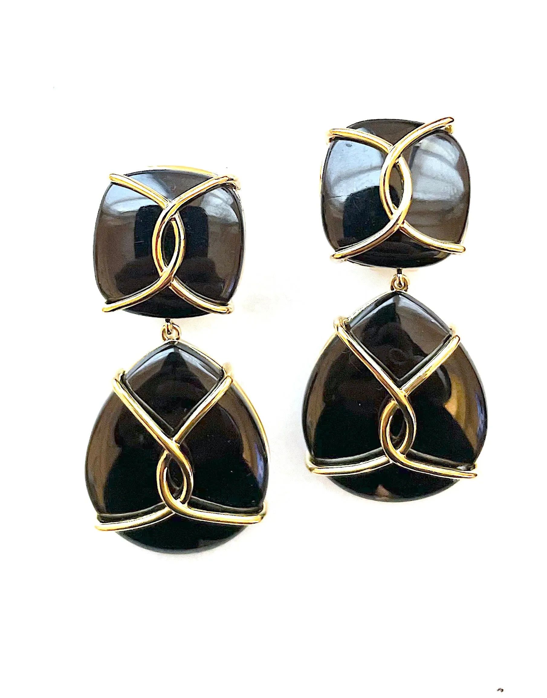 Large 18kt Yellow Gold Onyx Cushion and Pear shaped Drop Earrings with Twisted Gold Detail