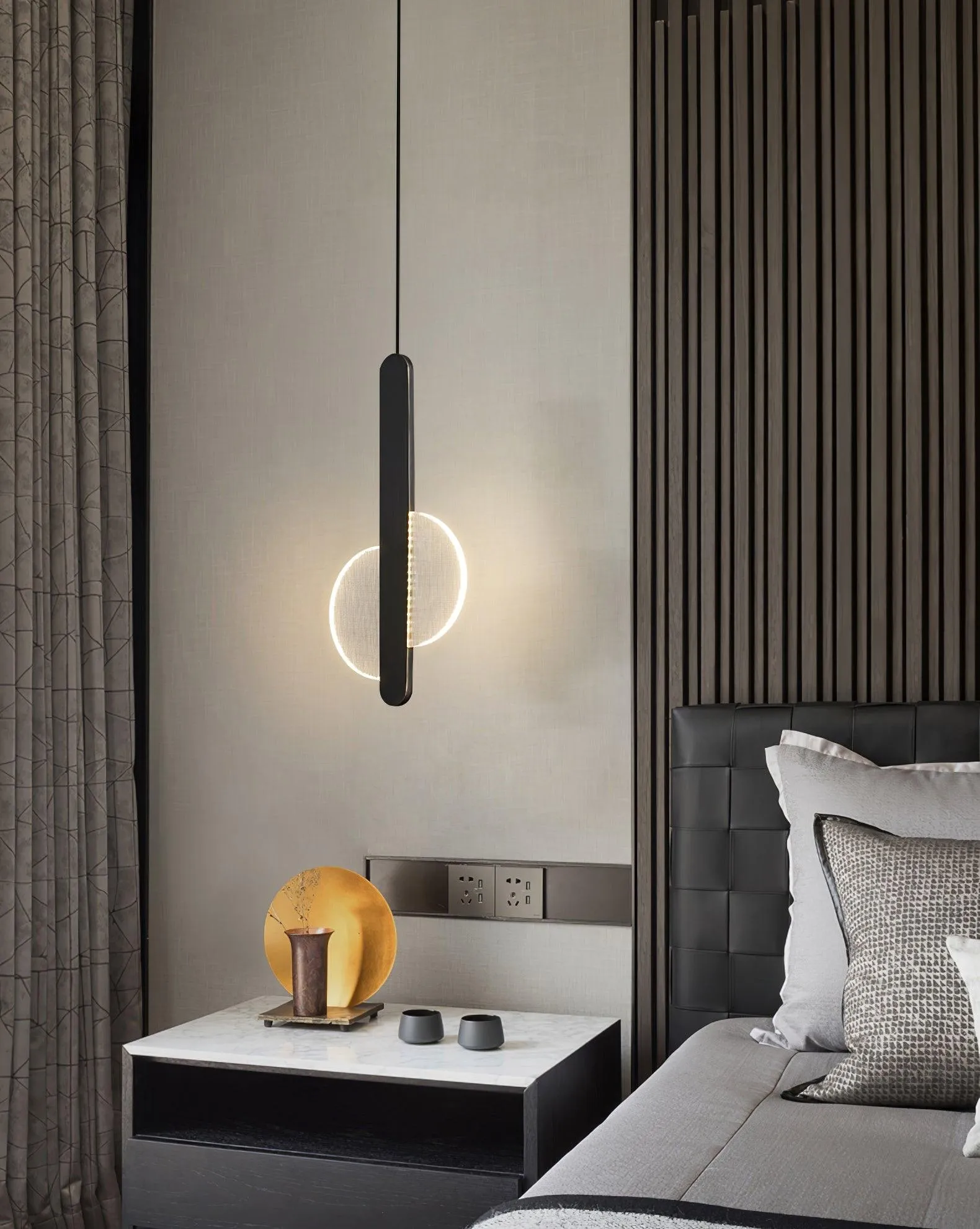 Loomis Pendant Lamp