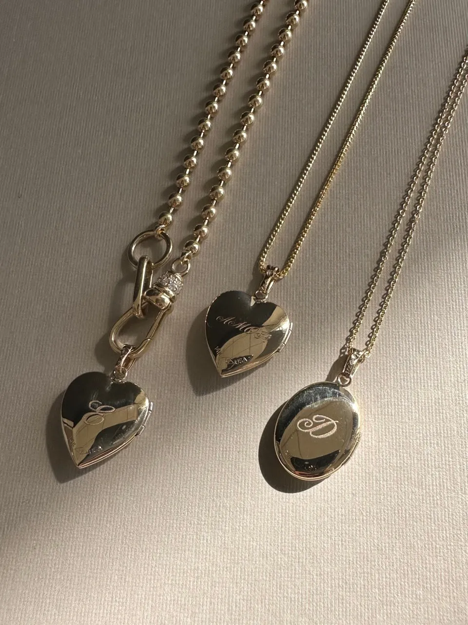 Maison Oval Locket