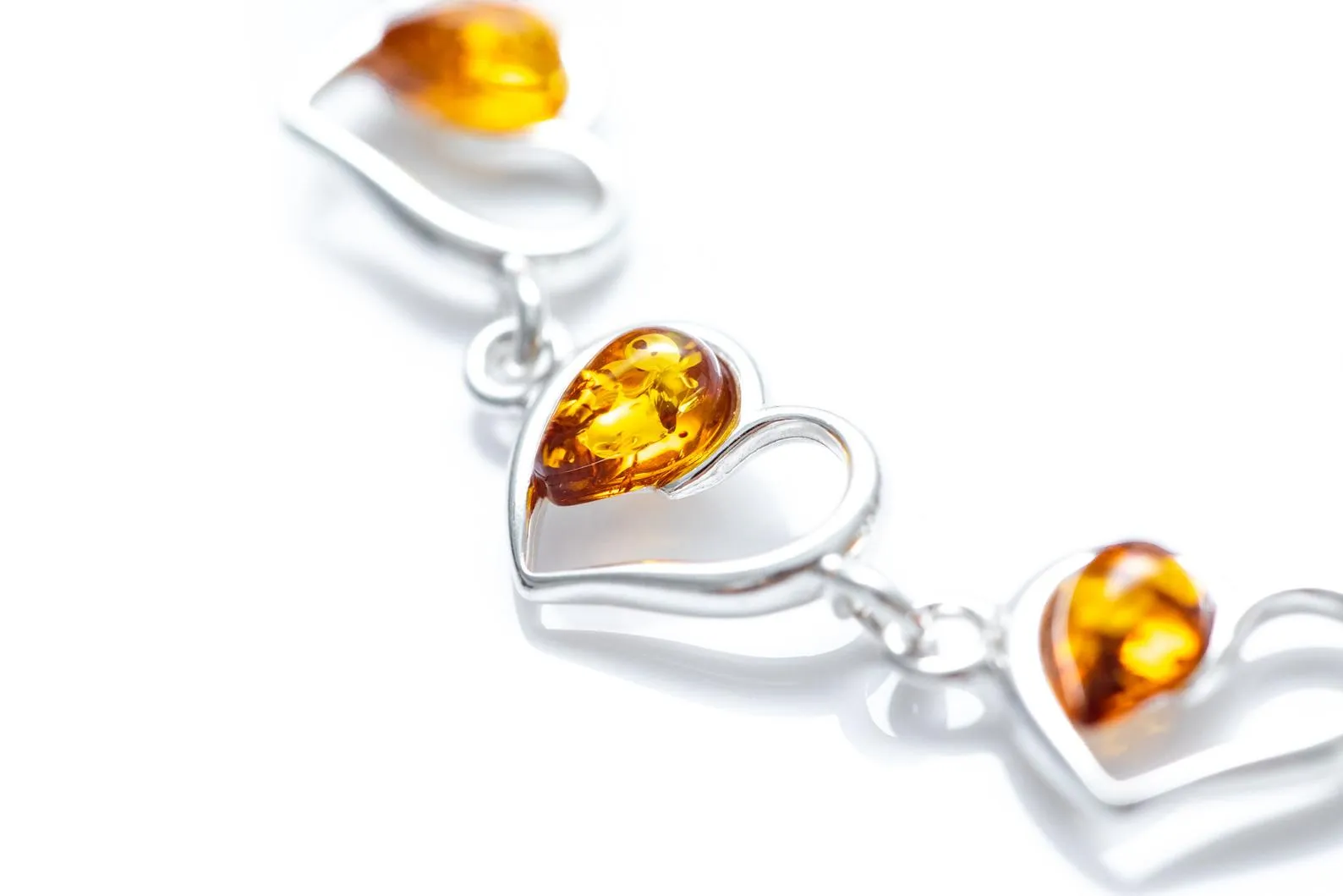 Minimal Amber Heart Bracelet - Elegant & Meaningful Jewelry for All Occasions