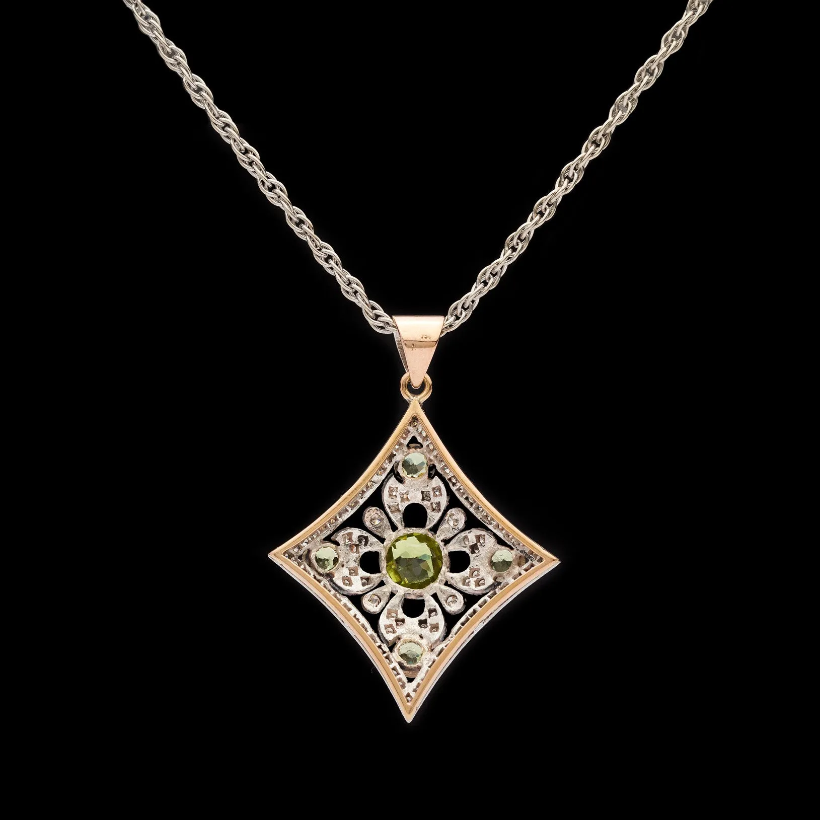 Peridot & Diamond Pendant 18Kt Gold Necklace