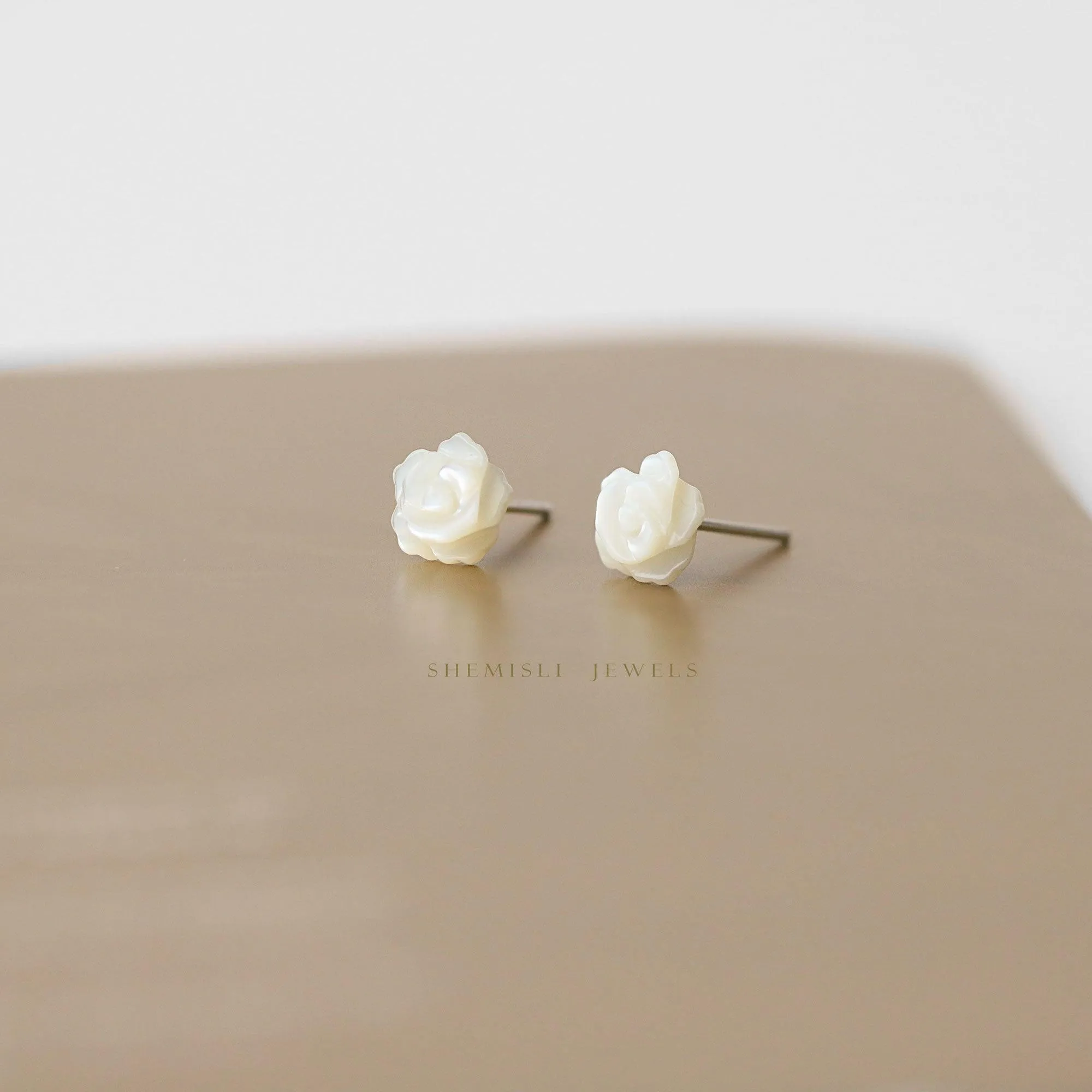 Rose Shell Stud Earrings, Flower, Gold, Silver SHEMISLI SS166