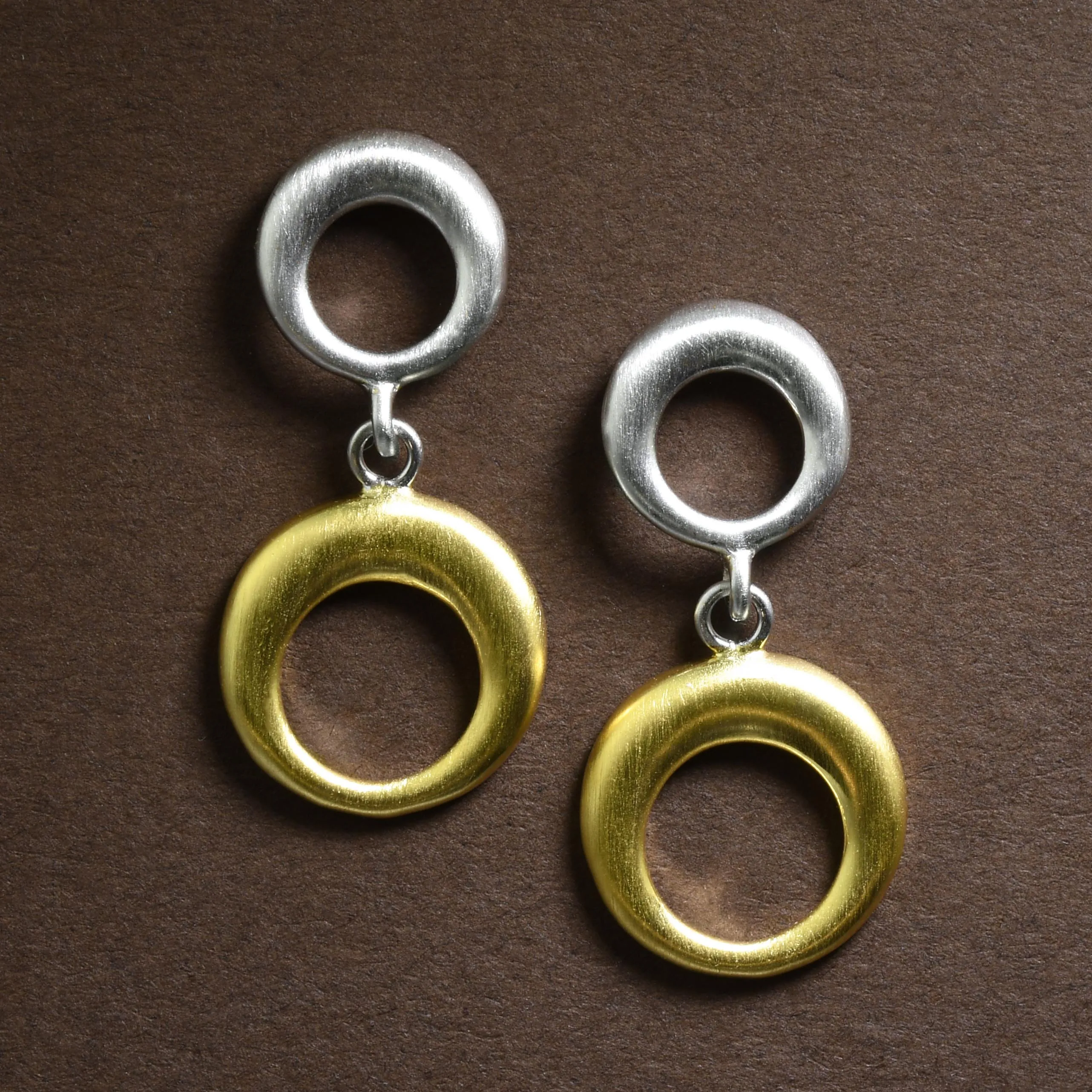 Two-Tone Circle Drops