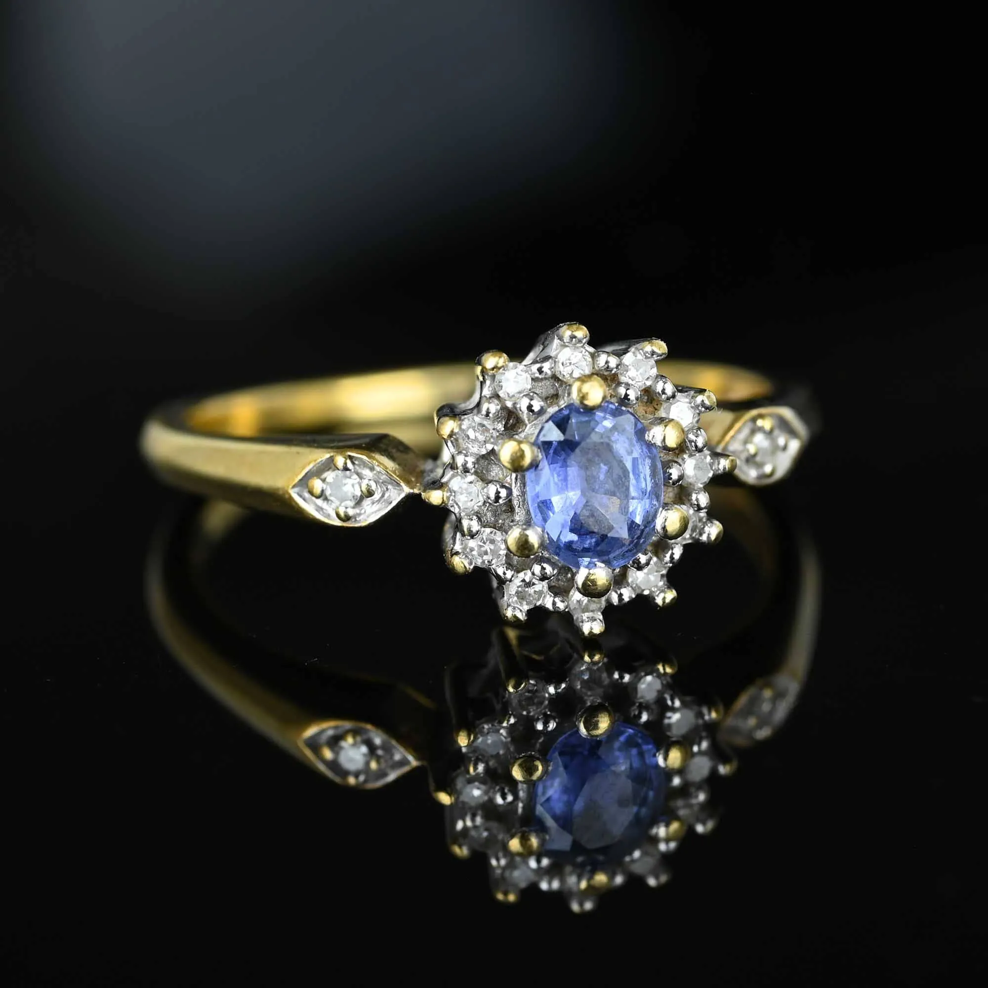 Vintage Gold Diamond Cluster Ceylon Sapphire Ring